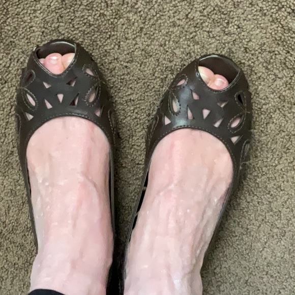 Mudd Size 7 Brown Peekaboo Toe Shoe with Box - Picture 2 of 8